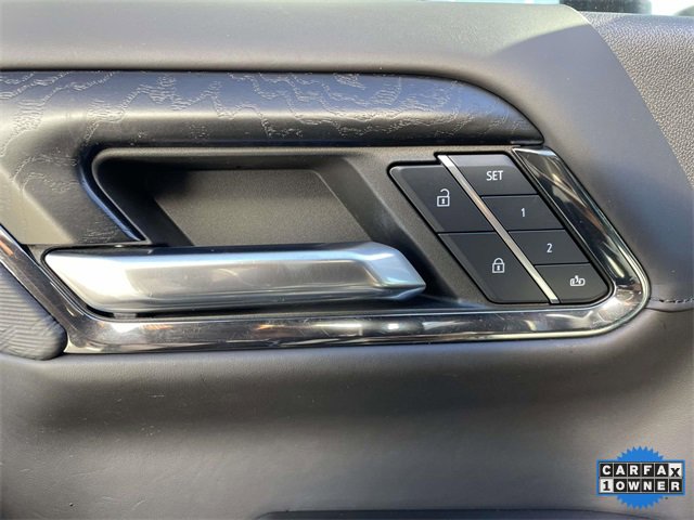 Used 2024 GMC Sierra 2500 AT4X image 18