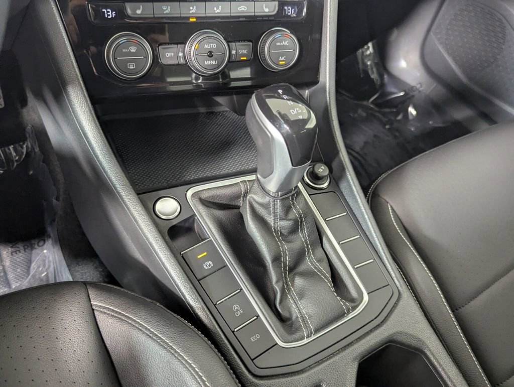 Used 2023 Volkswagen Jetta SE FWD image 21
