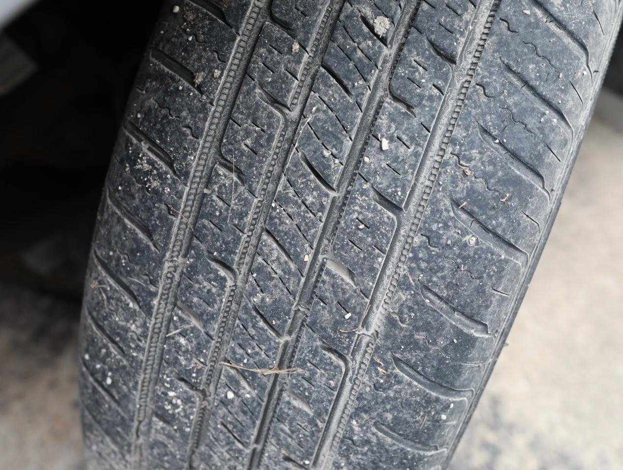 Used 2008 Chrysler Pacifica Touring FWD image 23