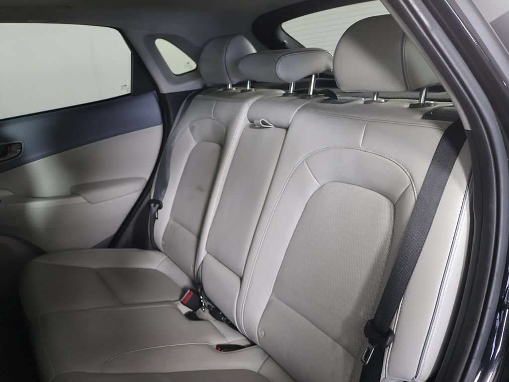 Certified 2021 Hyundai Kona Limited FWD image 28