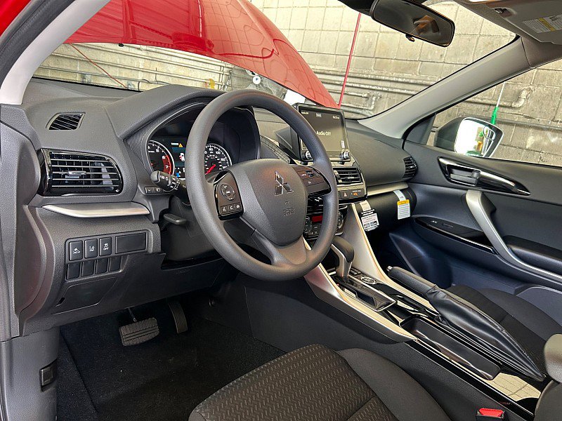 New 2026 Mitsubishi Eclipse Cross LE image 18