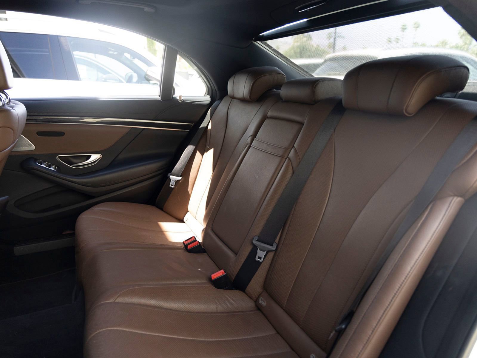 Used 2017 Mercedes-Benz S 550 Sedan image 19