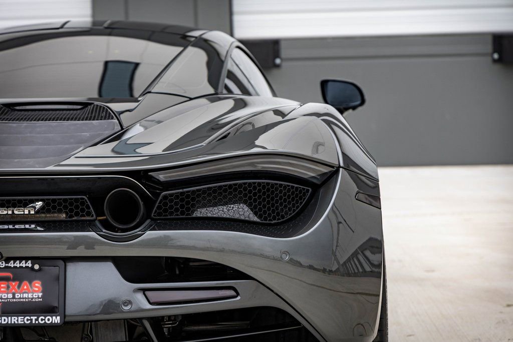 Used 2019 McLaren 720S Performance RWD image 11