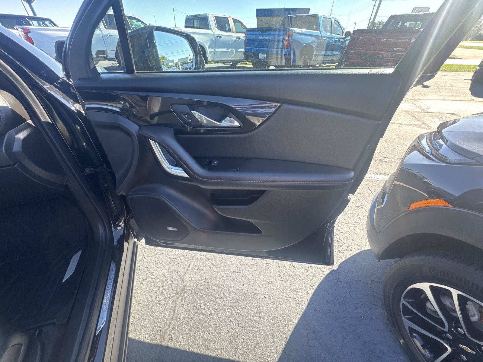 Used 2024 Chevrolet Blazer Premier w/ Driver Confidence II Package AWD/4WD image 19