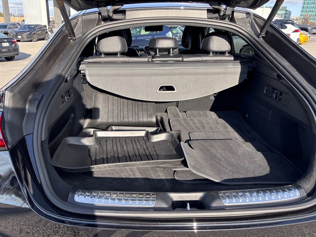 Used 2024 Mercedes-Benz GLC 300 4MATIC image 55