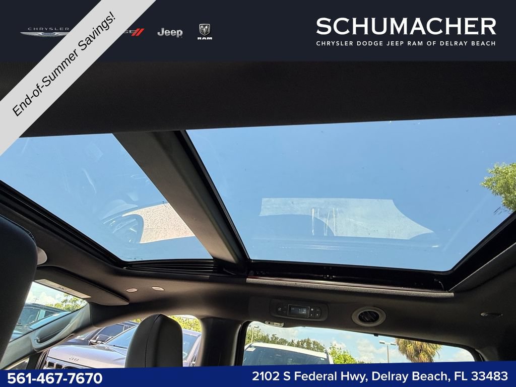 New 2027 Chrysler Pacifica Limited FWD image 12