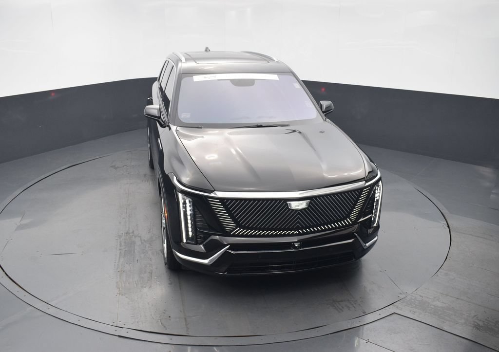 Certified 2026 Cadillac Vistiq Luxury w/ LPO, Floor Liner Package AWD/4WD image 38