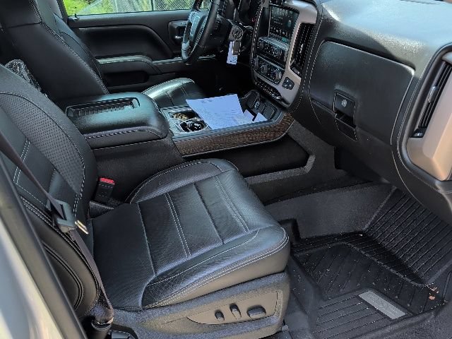 Used 2017 GMC Sierra 1500 Denali w/ Denali Ultimate Package AWD/4WD image 9