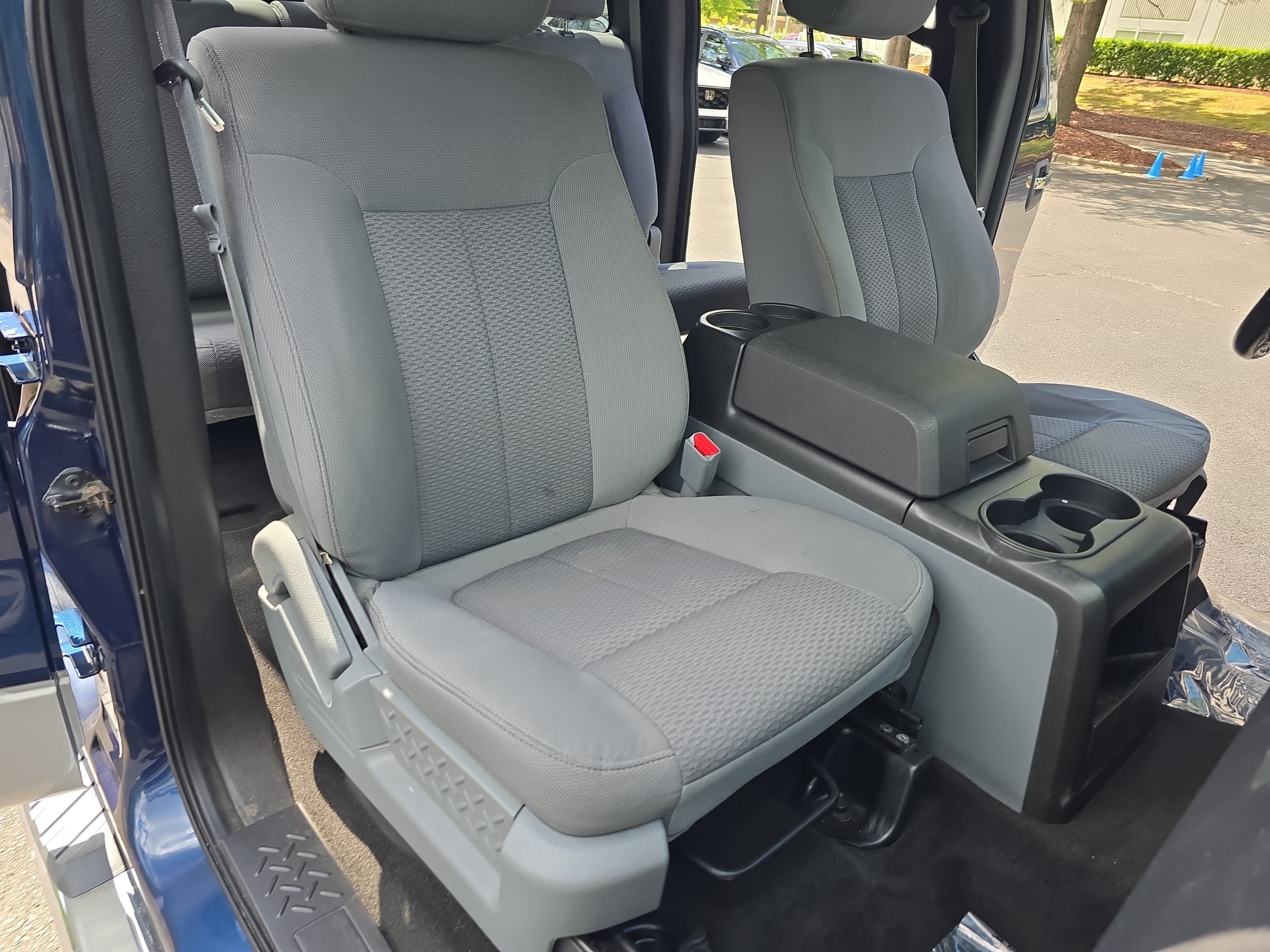 Used 2013 Ford F150 XLT w/ Luxury Equipment Group AWD/4WD image 10