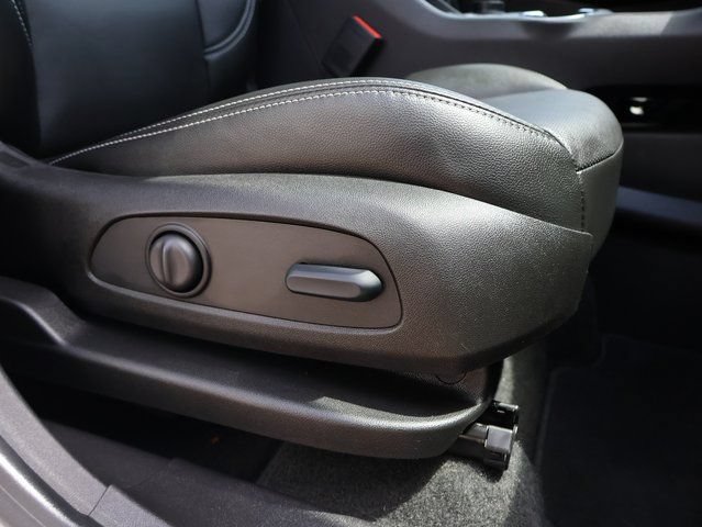 Certified 2024 GMC Terrain SLT AWD/4WD image 9
