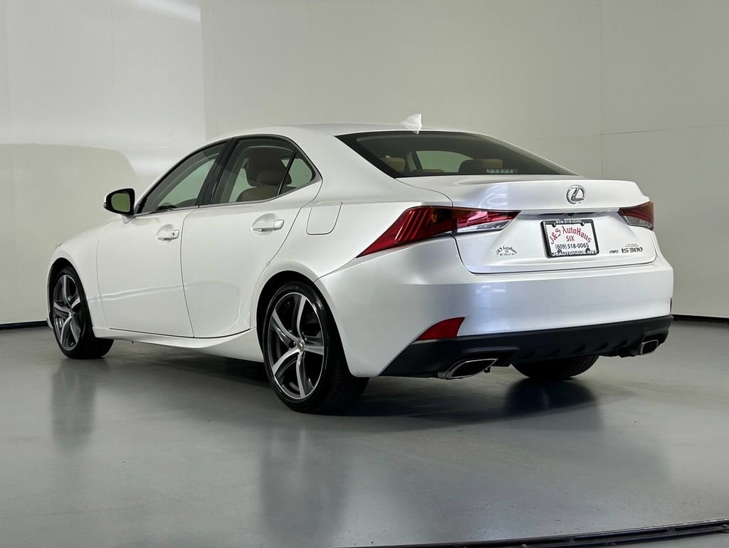 Used 2017 Lexus IS 300 AWD image 5