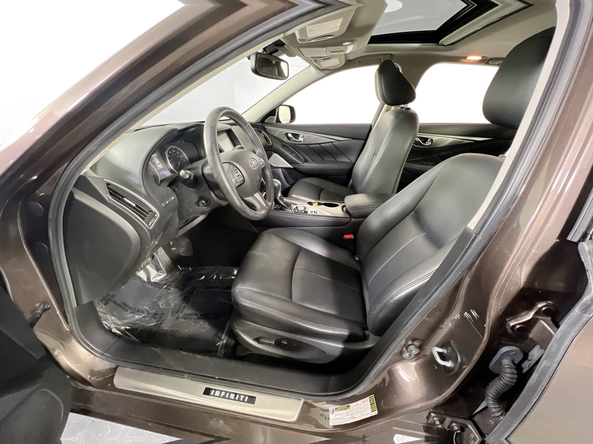 Used 2017 INFINITI Q50 3.0t Premium w/ 3.0T Premium Plus Package image 20