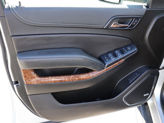 Used 2019 Chevrolet Suburban Premier w/ Premier Plus Edition AWD/4WD image 12