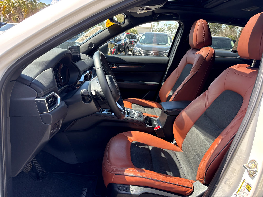 Used 2025 MAZDA CX-5 Carbon Edition image 17