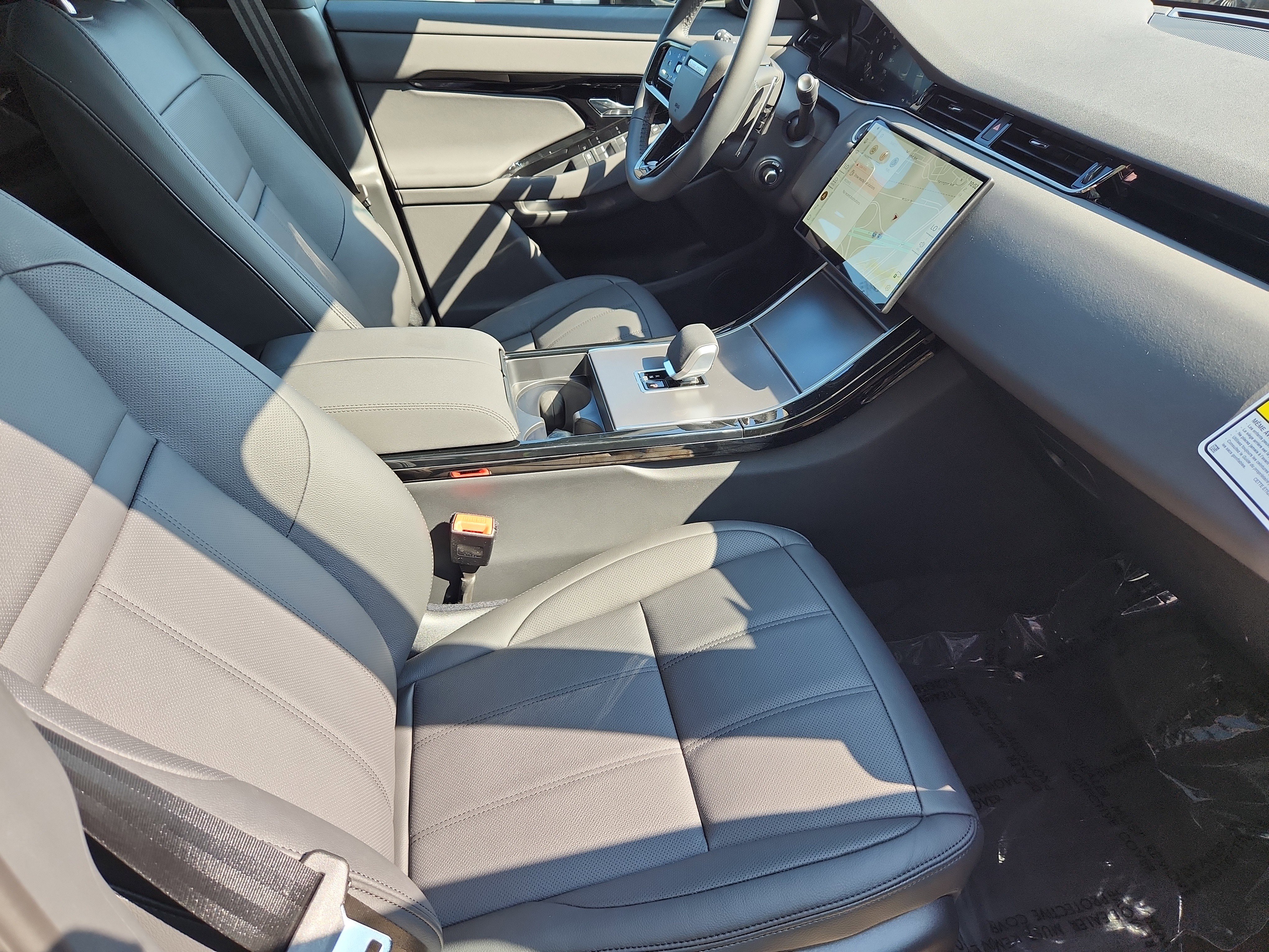 New 2026 Land Rover Range Rover Evoque S image 3