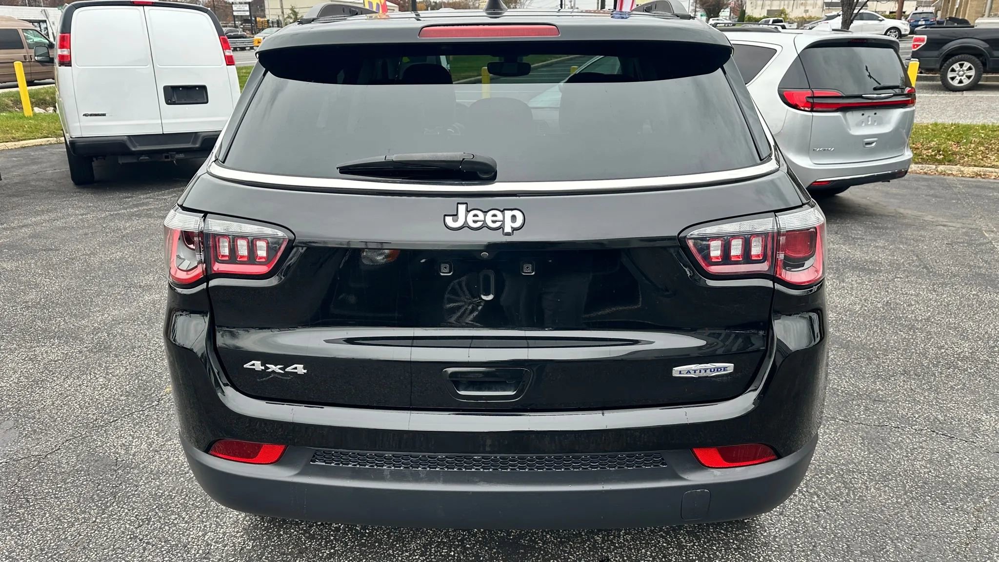 Used 2019 Jeep Compass Latitude w/ Popular Equipment Group image 7