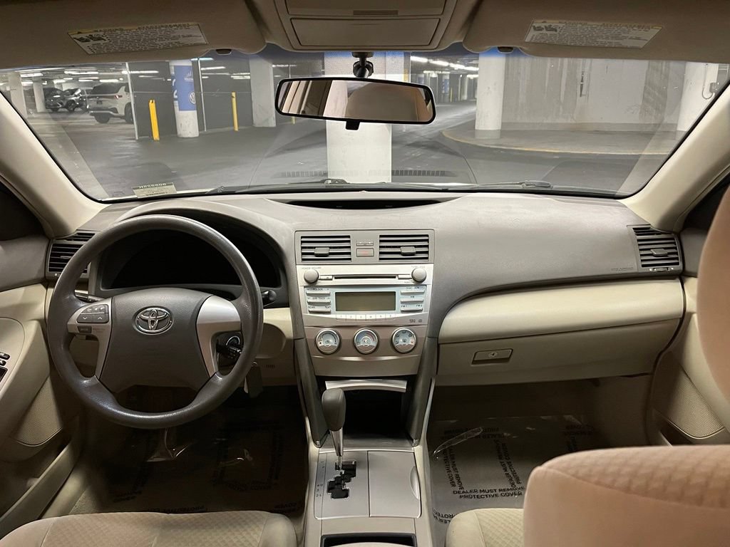 Used 2009 Toyota Camry LE FWD image 6