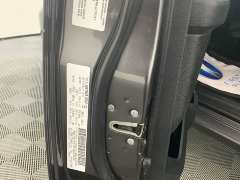 Used 2014 RAM 1500 Express image 15