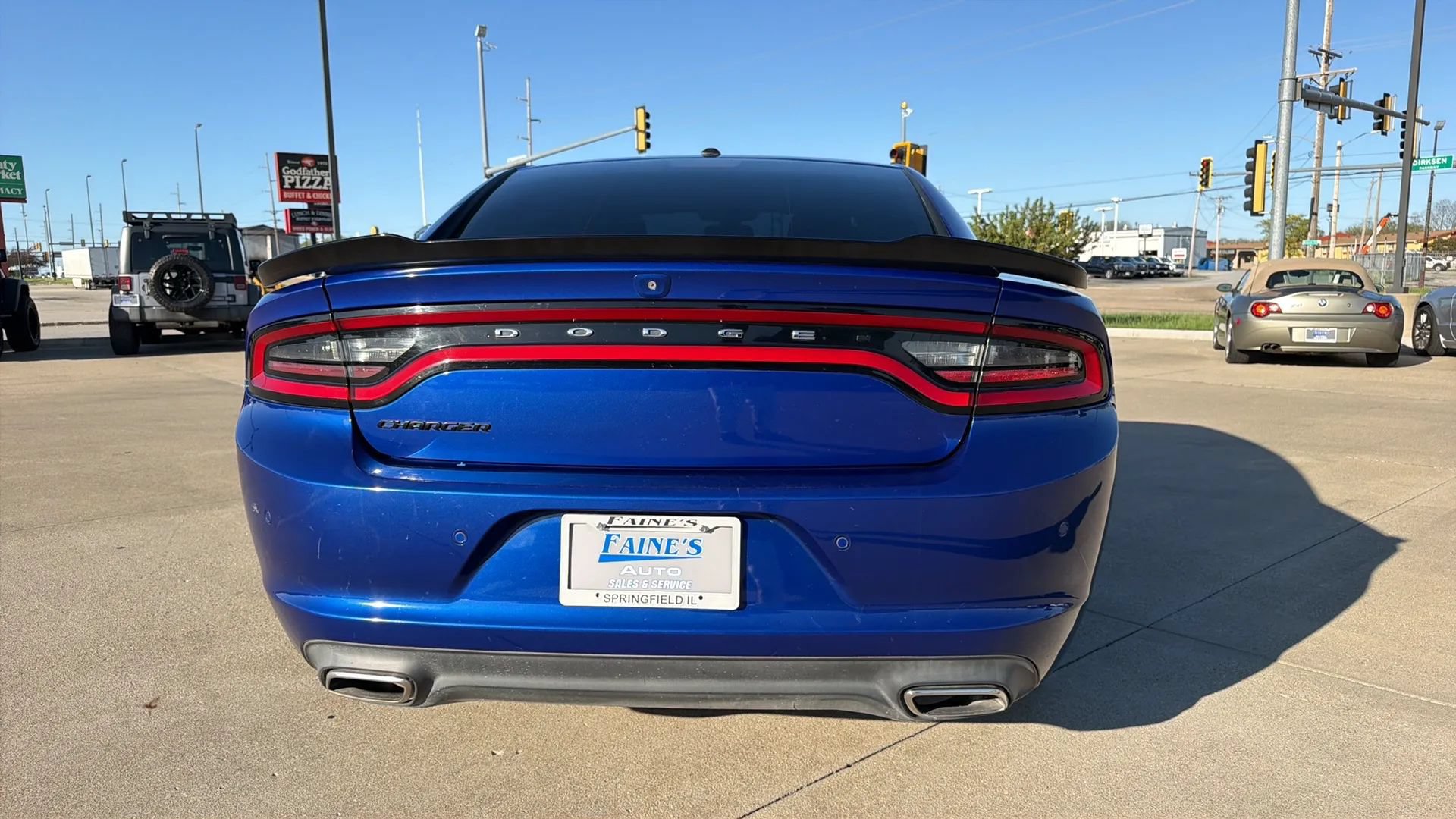 Used 2019 Dodge Charger SXT w/ Blacktop Package RWD image 17