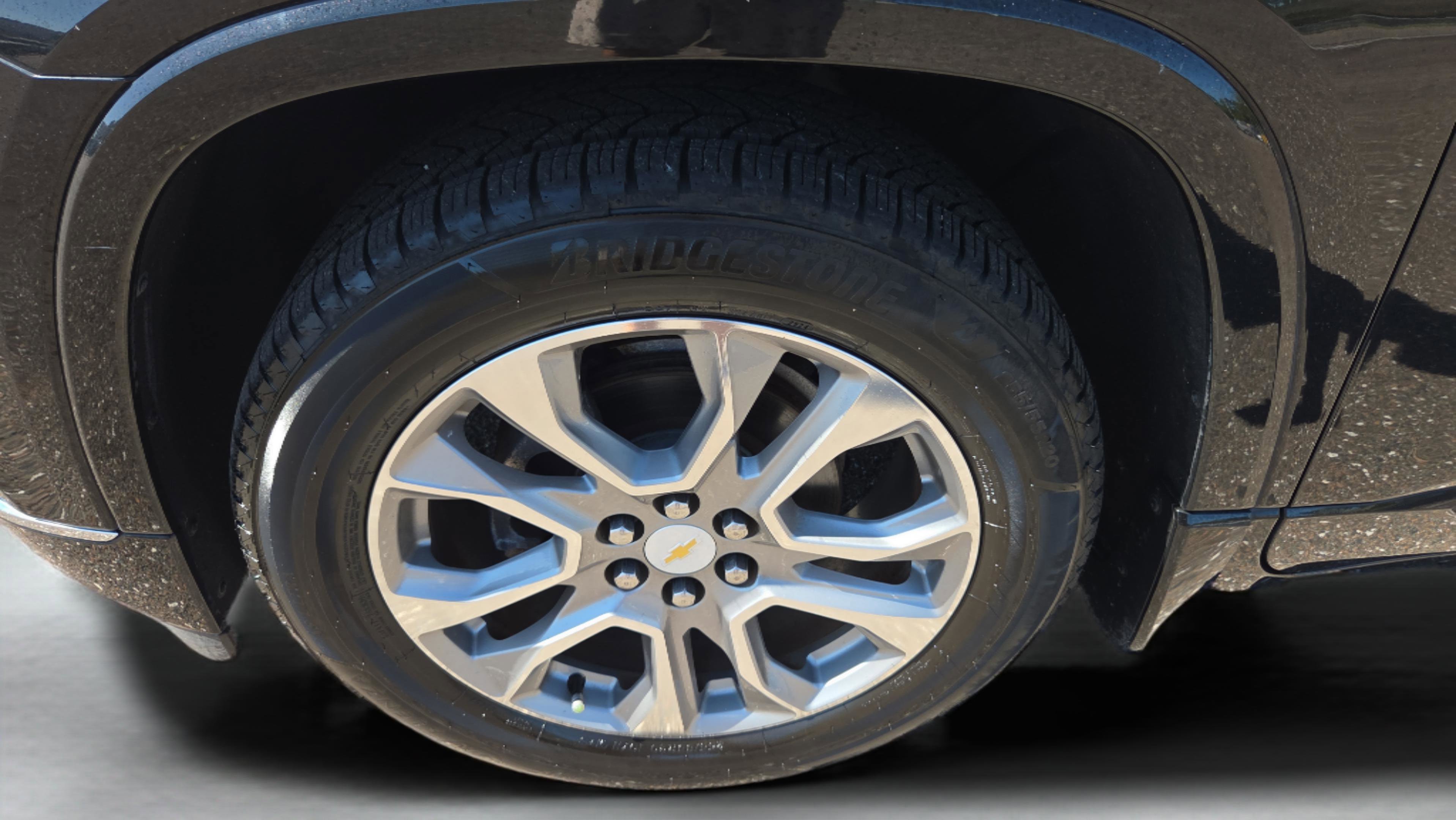 Used 2018 Chevrolet Traverse Premier image 9