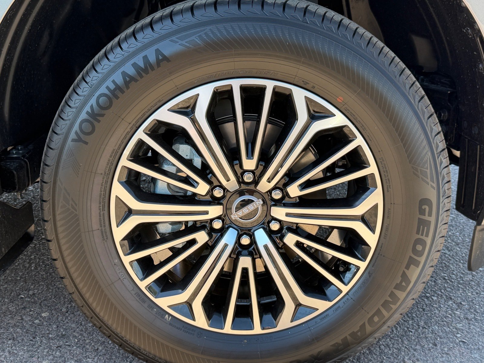 New 2027 Nissan Armada Platinum AWD/4WD image 9