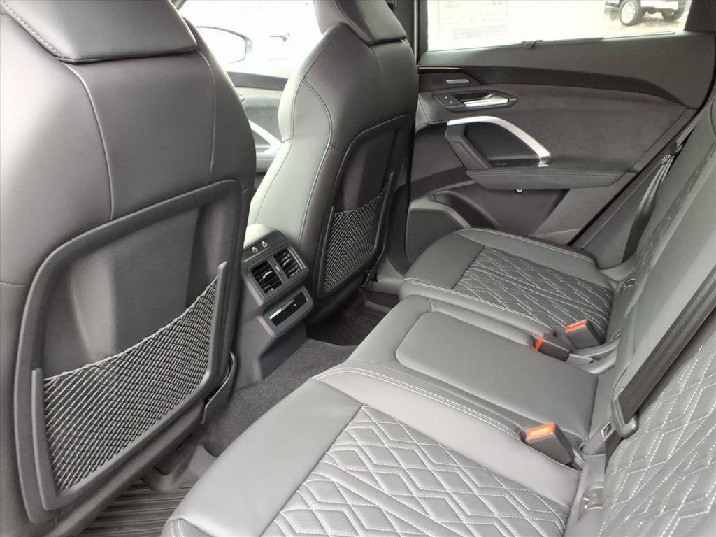 New 2025 Audi SQ5 Premium Plus AWD/4WD image 23