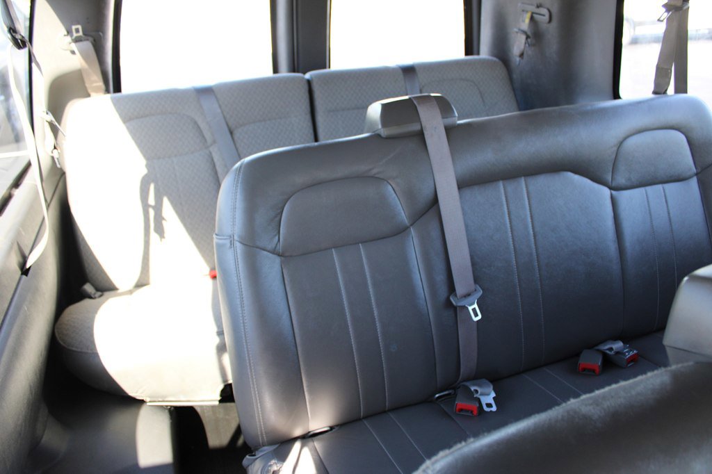 Used 2020 Chevrolet Express 3500 LS image 17