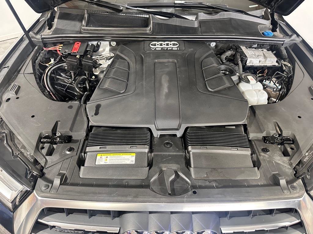 Used 2017 Audi Q7 3.0T Premium AWD/4WD image 16