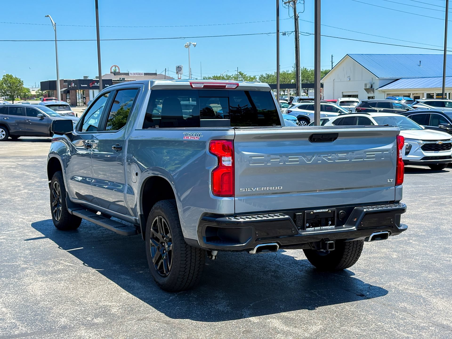 Used 2025 Chevrolet Silverado 1500 LT Trail Boss w/ LT Trail Boss Premium Package AWD/4WD image 12