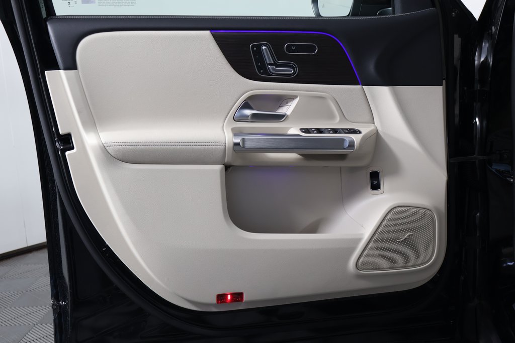 New 2026 Mercedes-Benz GLB 250 image 7