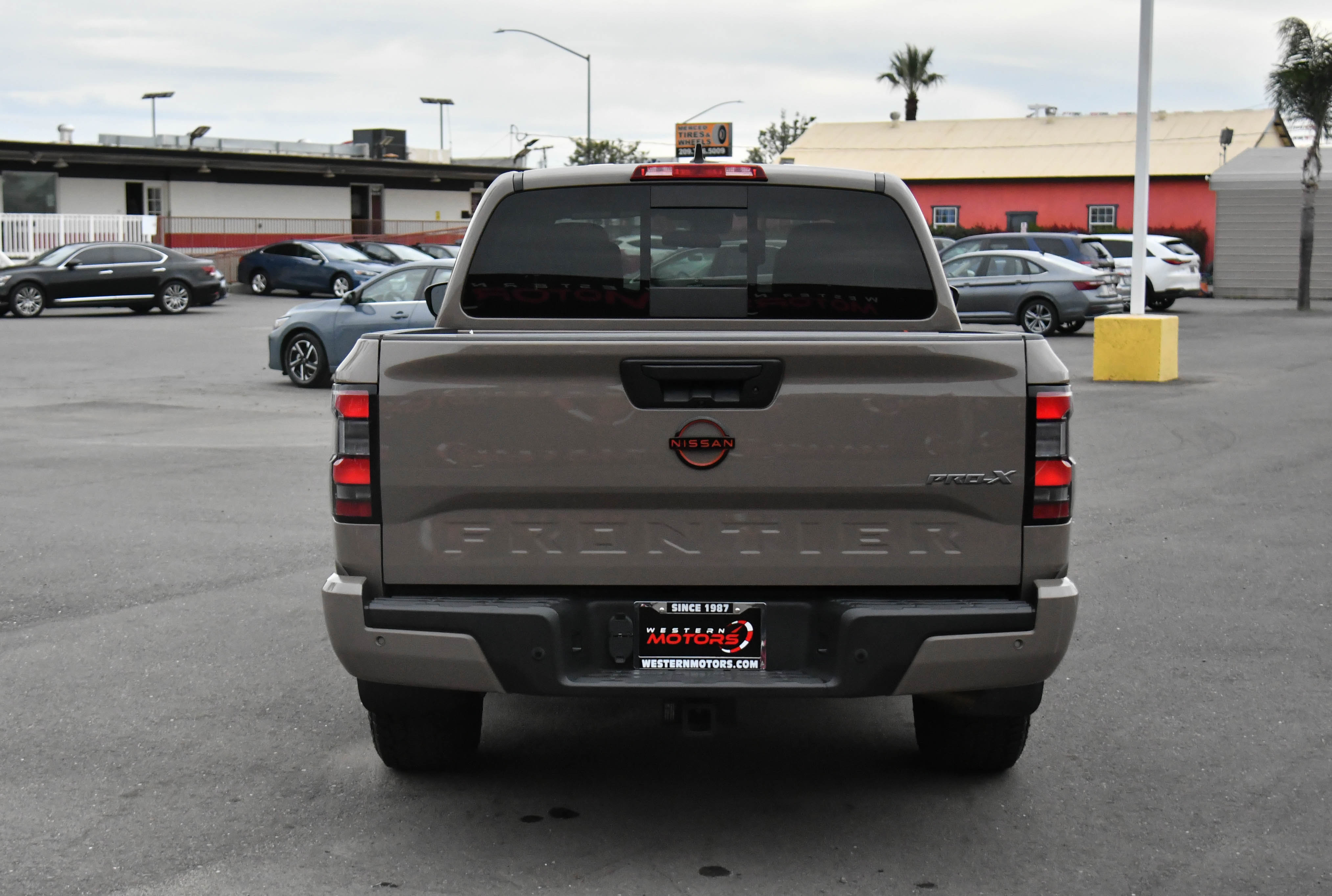 Used 2023 Nissan Frontier Pro-X w/ Pro Convenience Package image 7