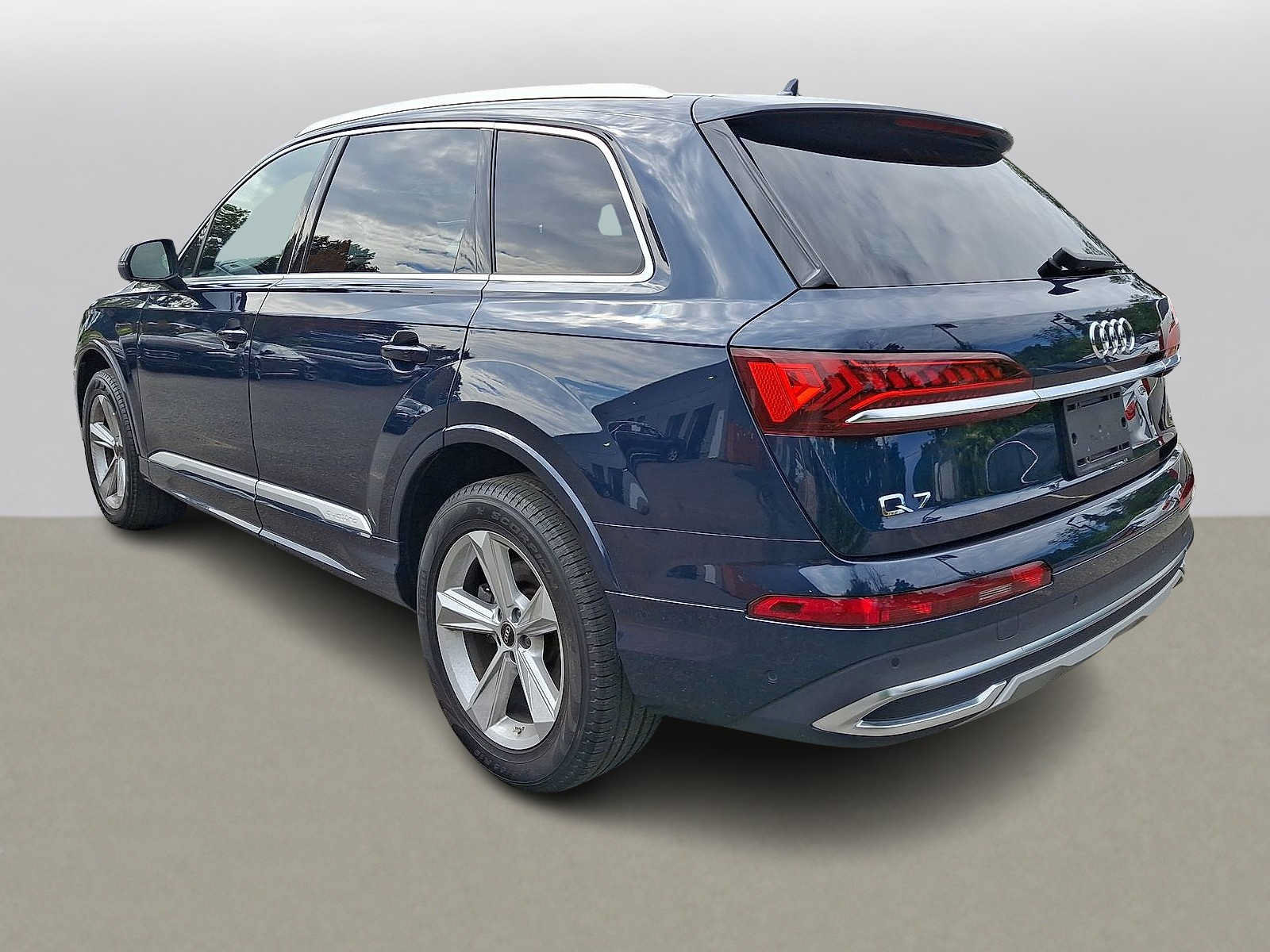 Certified 2023 Audi Q7 2.0T Premium w/ Convenience Package AWD/4WD image 28