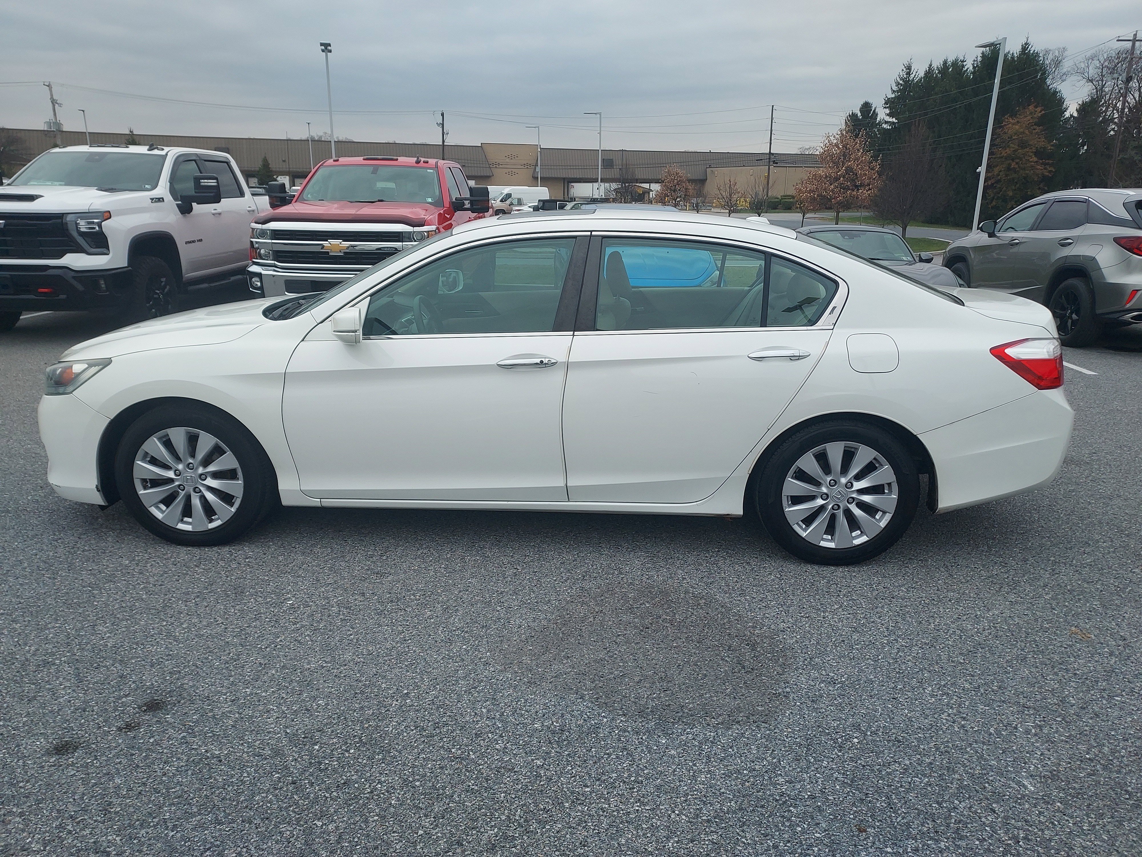 Used 2014 Honda Accord EX-L image 8