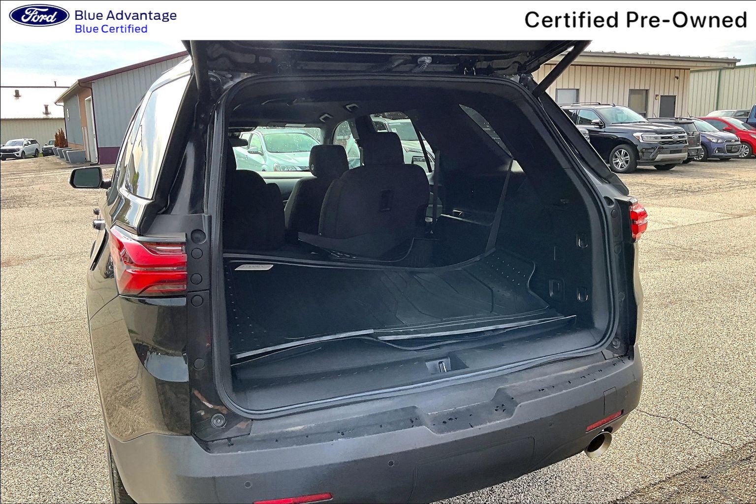 Used 2023 Chevrolet Traverse LT w/ LPO, Floor Liner Package AWD/4WD image 20