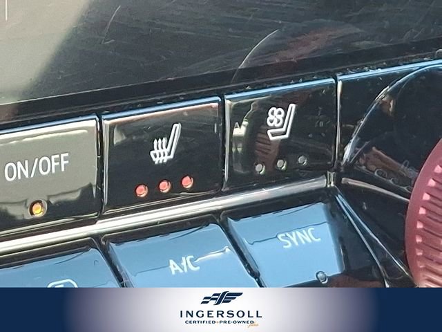 Used 2024 GMC Canyon AT4X image 30