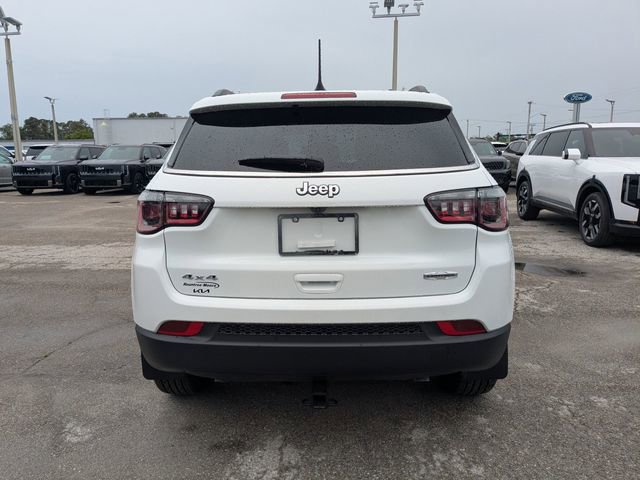 Used 2025 Jeep Compass Latitude w/ Convenience Group image 4