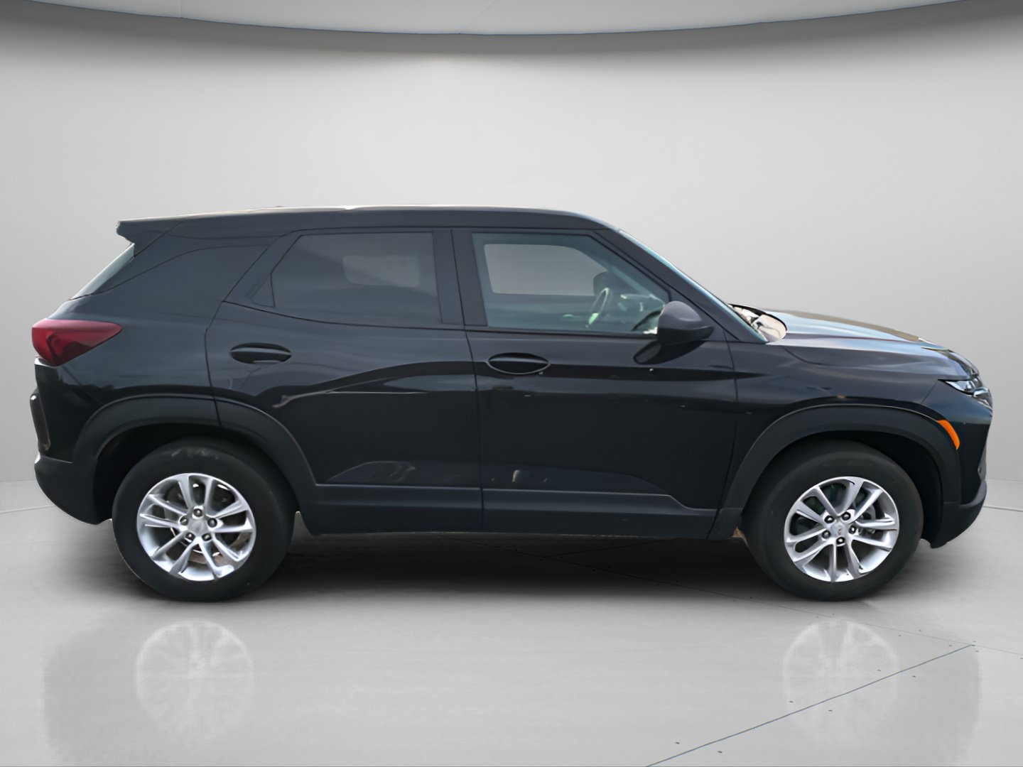 Used 2024 Chevrolet TrailBlazer LS w/ LS Convenience Package AWD/4WD image 6
