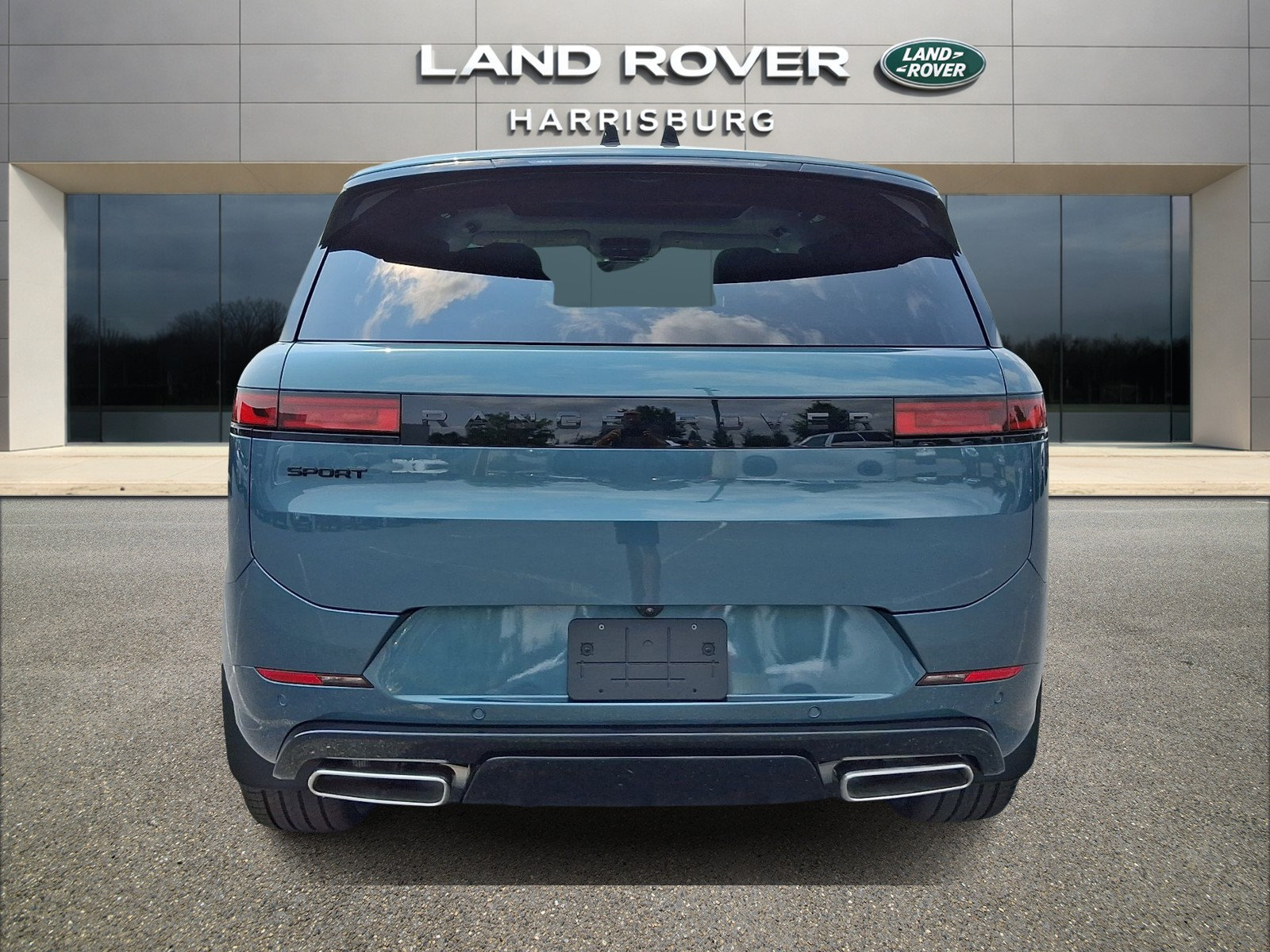 New 2026 Land Rover Range Rover Sport Dynamic SE AWD/4WD image 3