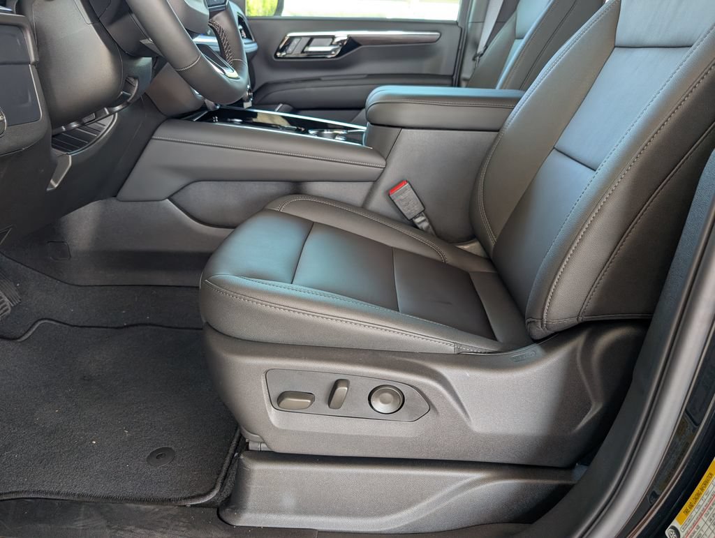 New 2026 Chevrolet Suburban LT w/ Comfort Package RWD image 10