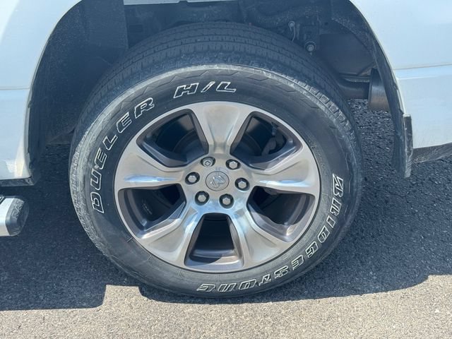 Used 2023 RAM 1500 Laramie AWD/4WD image 11