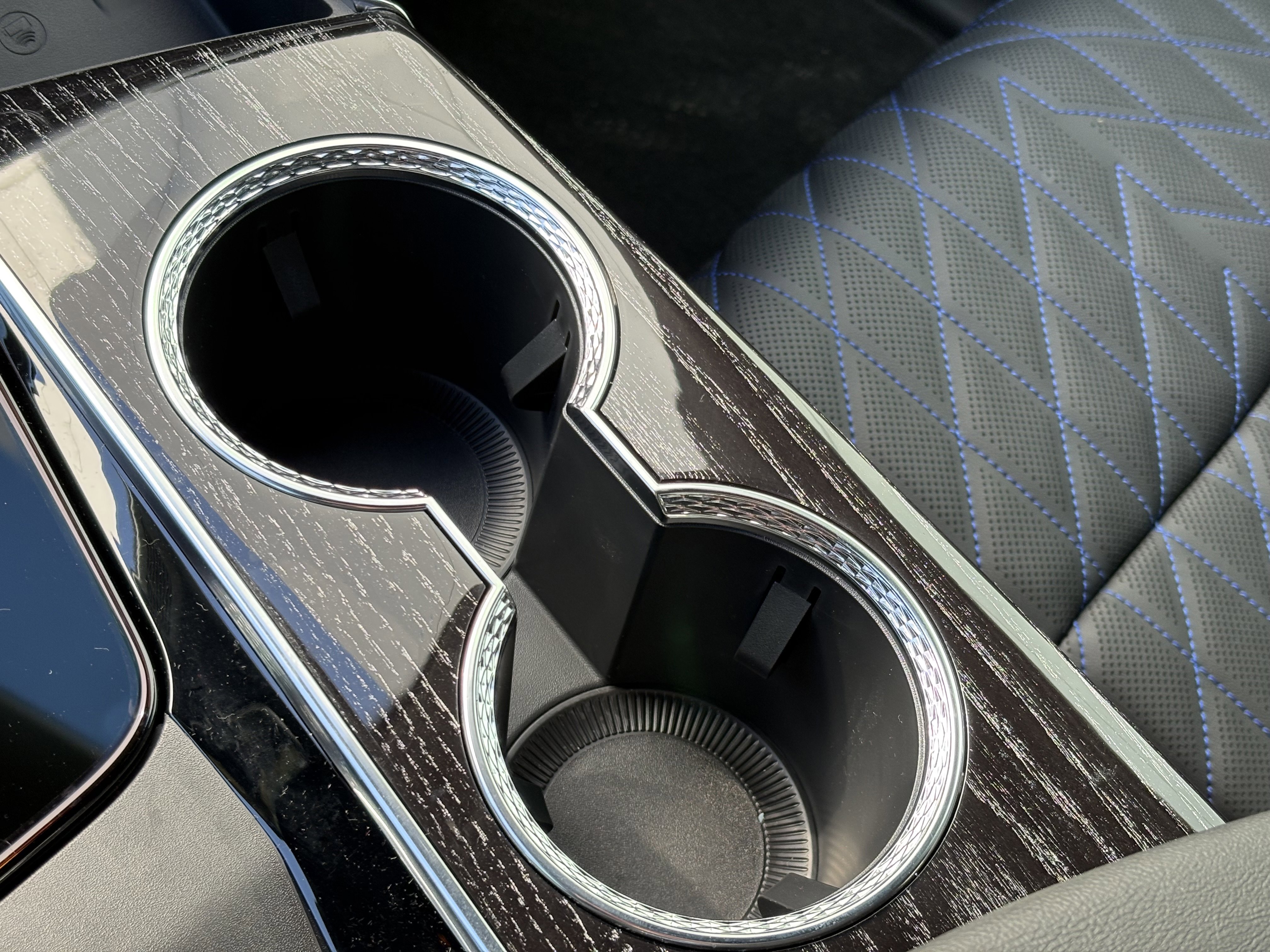 New 2026 Cadillac Escalade IQL Sport 1 image 34