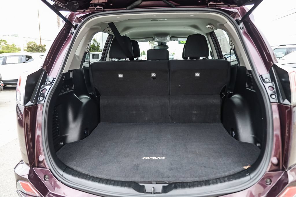 Used 2017 Toyota RAV4 LE w/ Carpet Mat Package FWD image 25