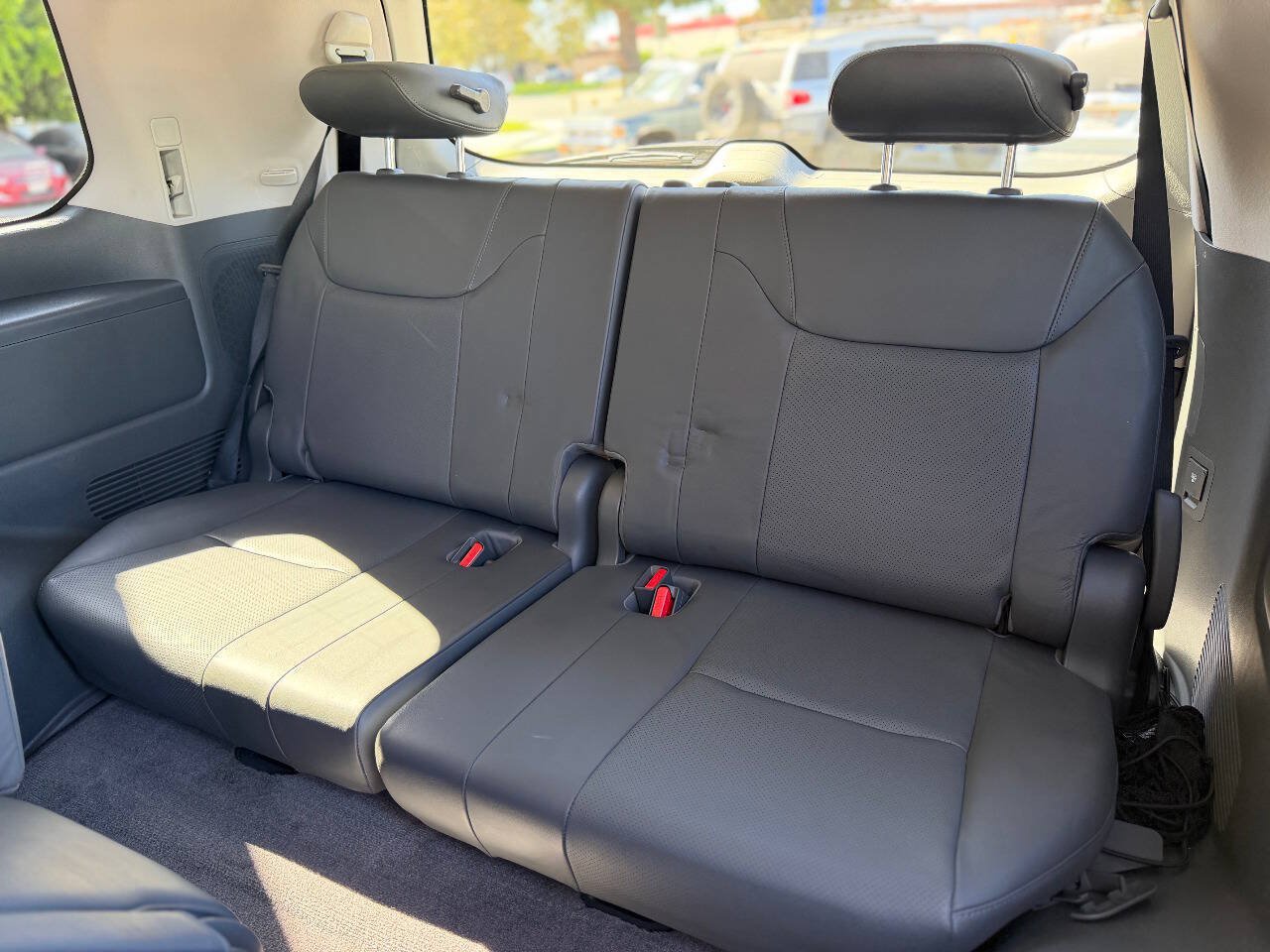 Used 2010 Lexus LX 570 4WD w/ Preferred Accessory Package image 14