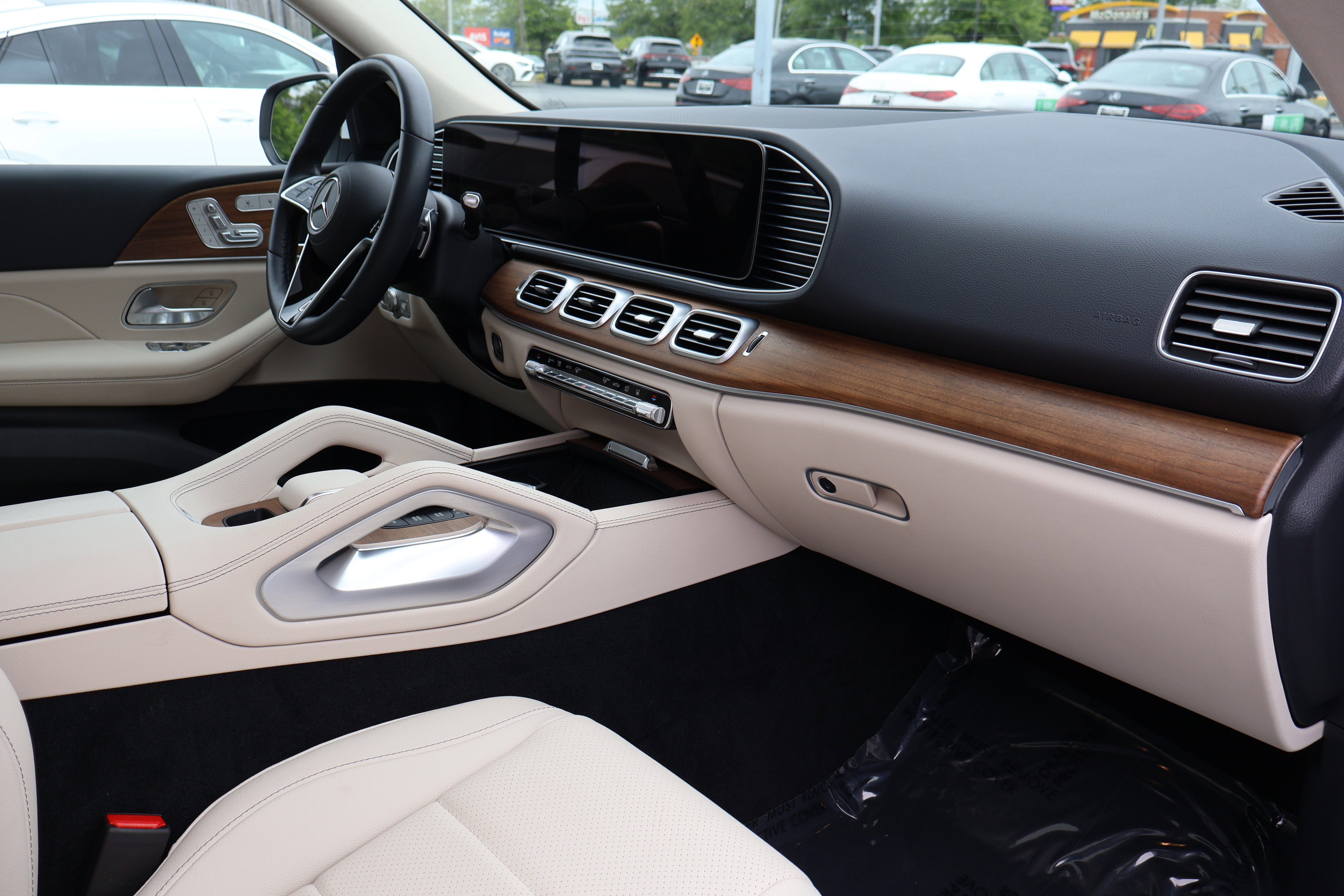 Certified 2025 Mercedes-Benz GLE 450e 4MATIC image 27