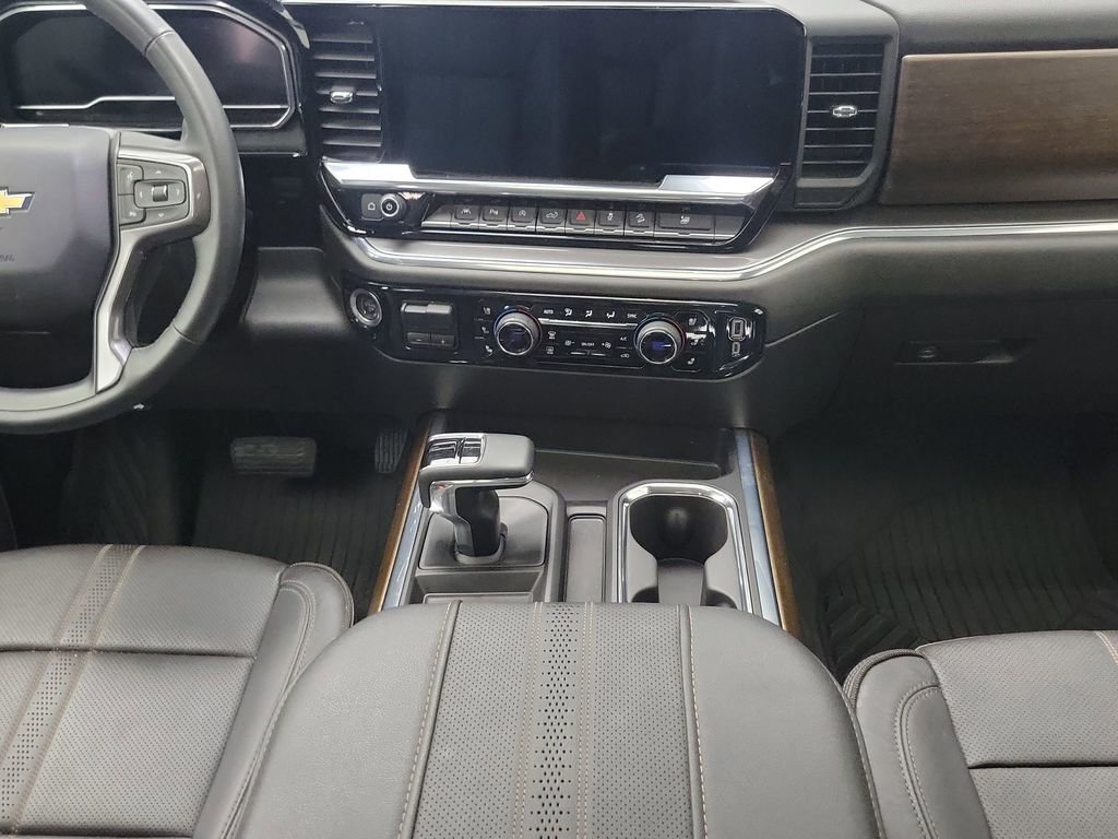 Used 2024 Chevrolet Silverado 1500 High Country w/ Technology Package image 23