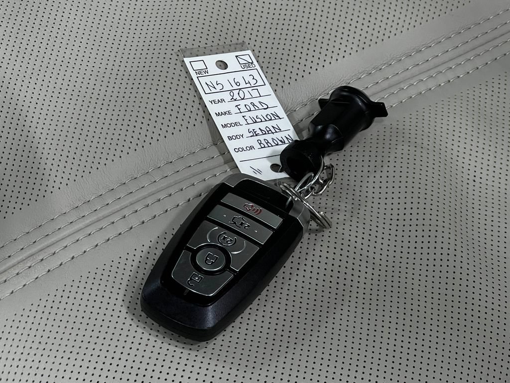 Used 2017 Ford Fusion Energi Platinum FWD image 39