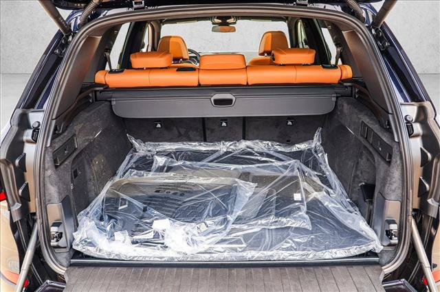 New 2026 BMW X5 xDrive40i w/ M Sport Package AWD/4WD image 21