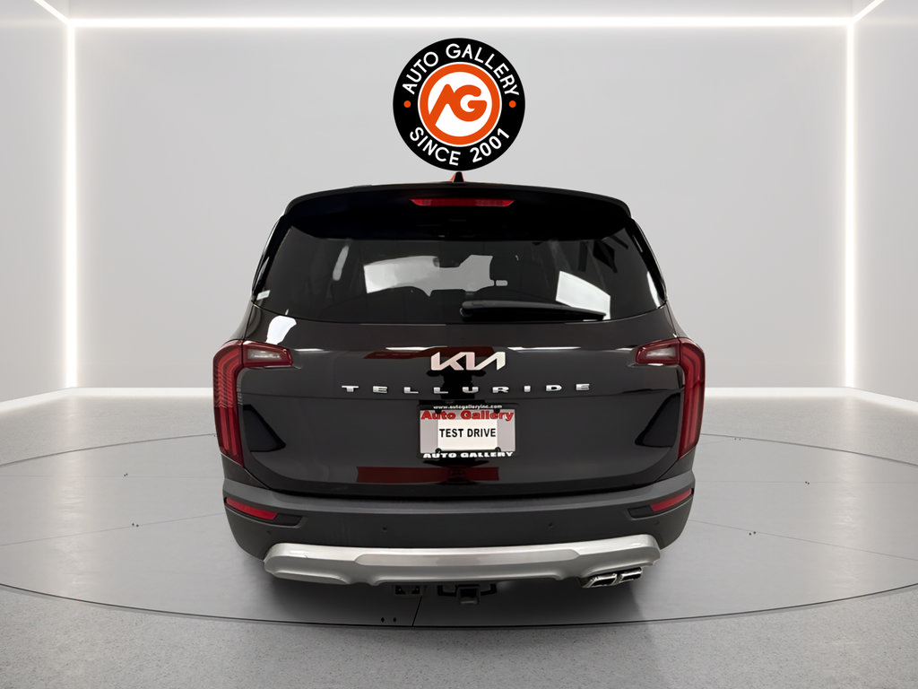 Used 2022 Kia Telluride EX w/ EX Premium Package FWD image 4