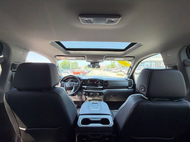 Used 2022 GMC Sierra 1500 SLT w/ SLT Premium Plus Package AWD/4WD image 23