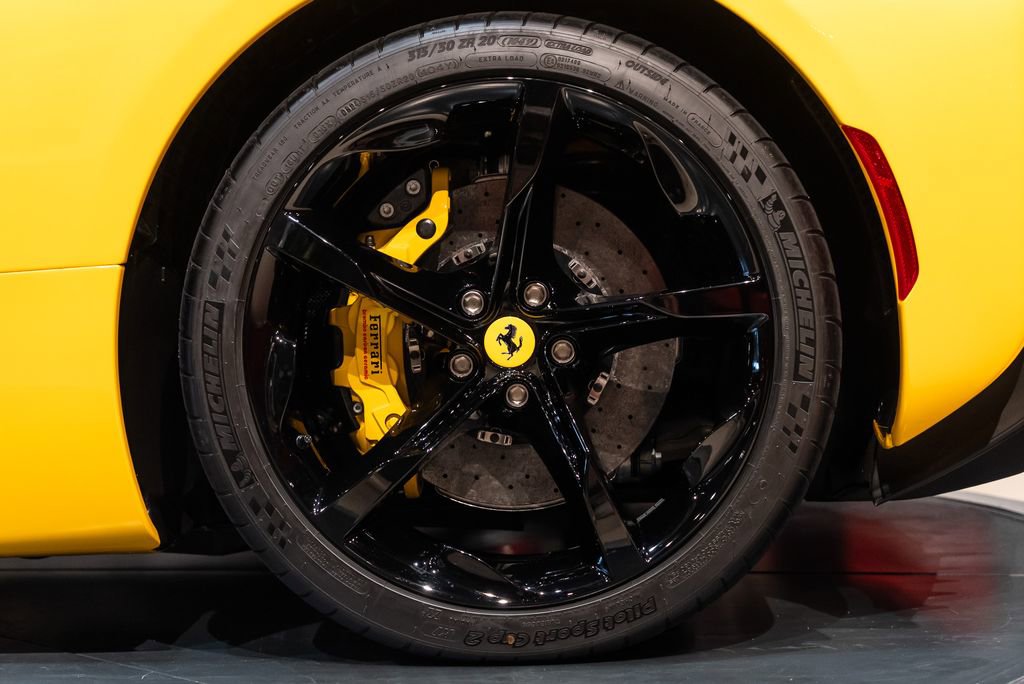 Certified 2025 Ferrari SF90 Spider AWD/4WD image 14